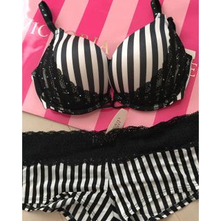 ヴィクトリアズシークレット(Victoria's Secret)の♡Victoria's  Secret ♡ブラ&ショーツセット(ブラ&ショーツセット)