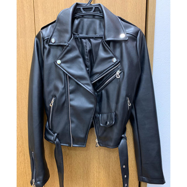 ZARA(ザラ)のフリル ライダース S  バースデーバッシュ レディースのジャケット/アウター(ライダースジャケット)の商品写真