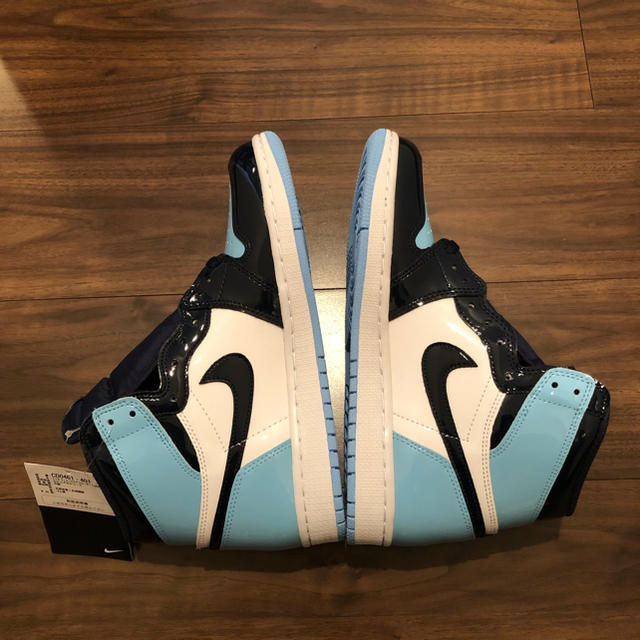 NIKE(ナイキ)のJORDAN 1 HI BLUE CHILL UNC エアジョーダン ブルーチル メンズの靴/シューズ(スニーカー)の商品写真