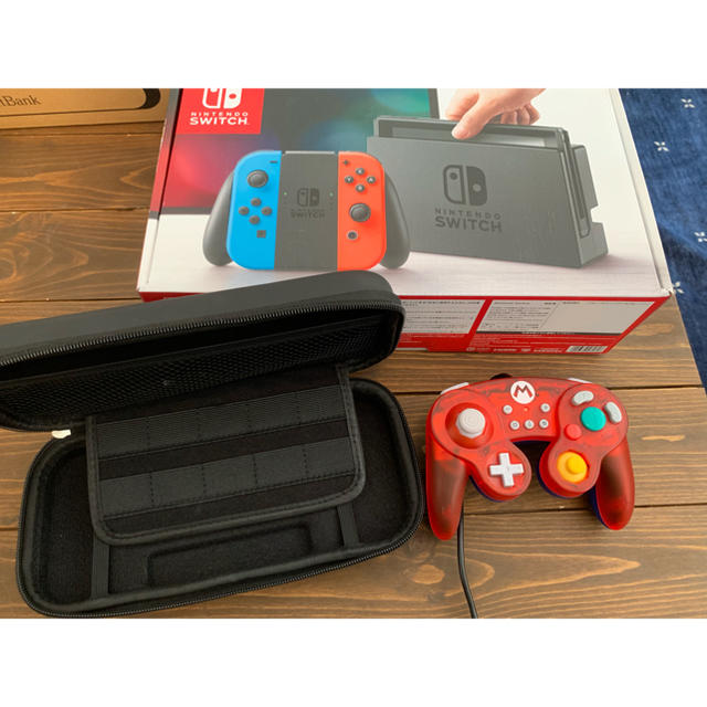 【美品】Nintendo Switch 本体 ネオン ホリコン、ケース付き