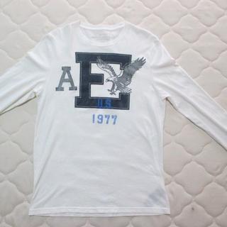 アメリカンイーグル(American Eagle)のアメリカンイーグル　 ロングTシャツ　白　サイズＭ(Tシャツ/カットソー(七分/長袖))
