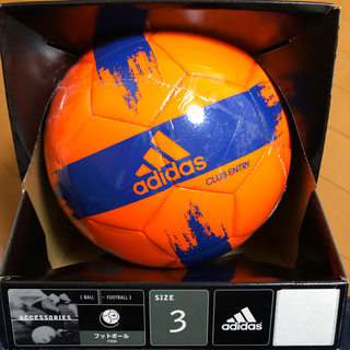 アディダス(adidas)のadidas　サッカーボール３号　新品　低学年用(ボール)