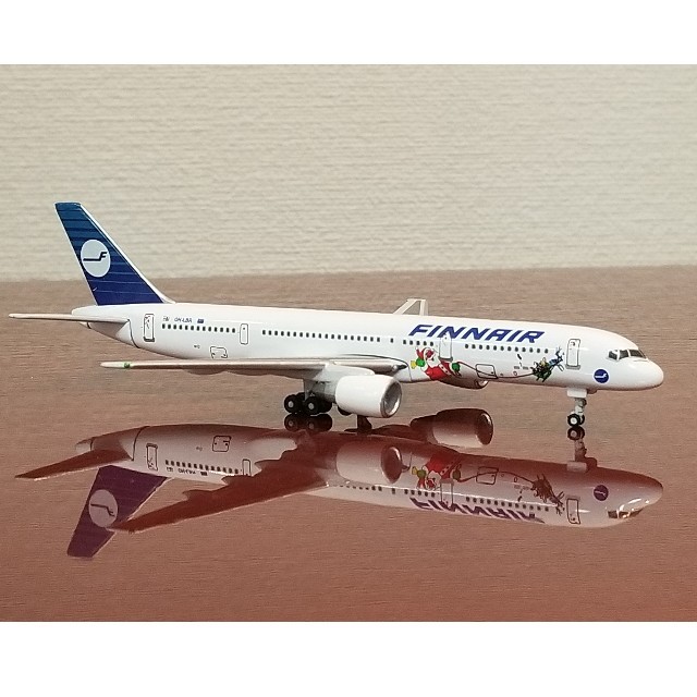 激レア フィンエアー 757 サンタクロース特別塗装 エンタメ/ホビーのテーブルゲーム/ホビー(航空機)の商品写真