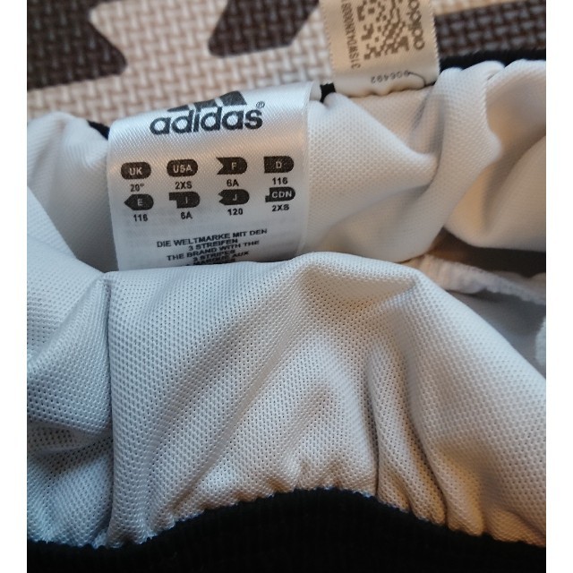 adidas(アディダス)のタリボー様専用です。 キッズ/ベビー/マタニティのキッズ服男の子用(90cm~)(水着)の商品写真