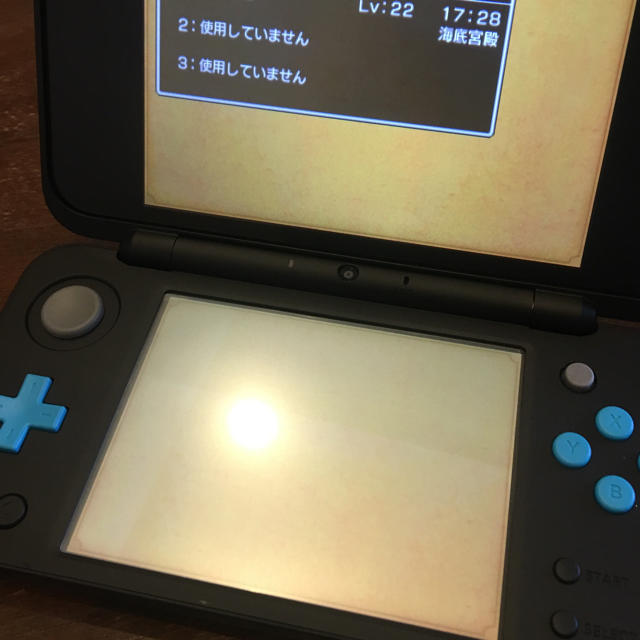 ニンテンドー2DS(ニンテンドー2DS)のNINTENDO 2DS LL 美品 エンタメ/ホビーのゲームソフト/ゲーム機本体(携帯用ゲーム機本体)の商品写真