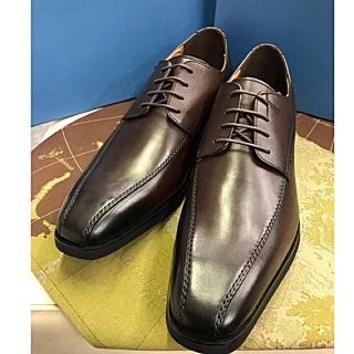 madras MODELLO1510キップ革スワールトウビジネス。ブラウン色。