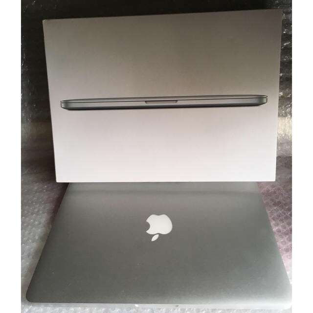 美品MacBook Pro 2015 箱、付属品有り