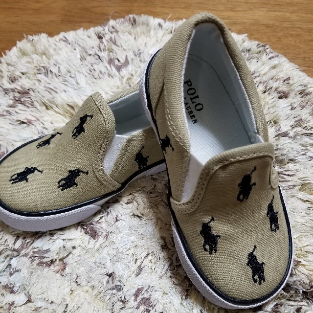 POLO RALPH LAUREN(ポロラルフローレン)の♡新品未使用♡POLO RALPH LAURENスリッポン キッズ/ベビー/マタニティのベビー靴/シューズ(~14cm)(スリッポン)の商品写真