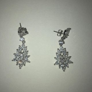 ピアス (ピアス)