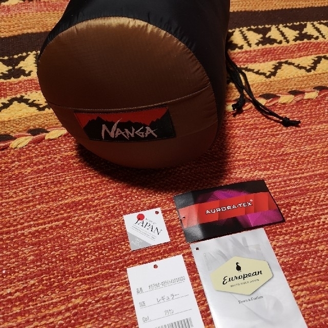 NANGA(ナンガ)のナンガ　オーロラライト 450 dxudd スポーツ/アウトドアのアウトドア(寝袋/寝具)の商品写真