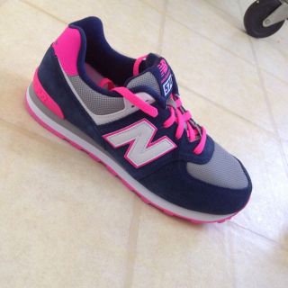 ニューバランス(New Balance)のNewBalance入手困難(スニーカー)