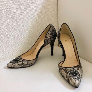 ダイアナ(DIANA)のDIANA ベージュ×黒レースパンプス☆ほぼ新品22.5cm(ハイヒール/パンプス)