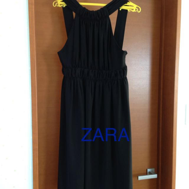 ZARA(ザラ)のZARA 黒パーティドレス レディースのフォーマル/ドレス(その他ドレス)の商品写真