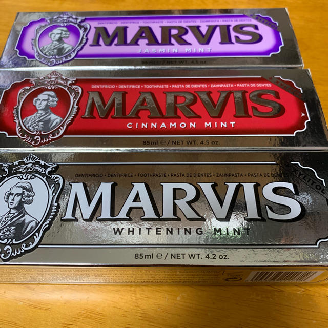 MARVIS(マービス)のひろ様専用「MARVIS 歯磨き粉」3本セット コスメ/美容のオーラルケア(歯磨き粉)の商品写真