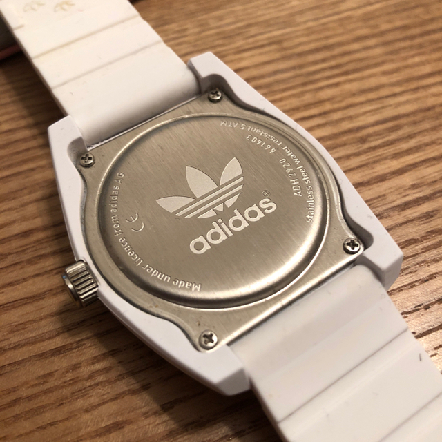 adidas(アディダス)のadidas 腕時計 ホワイト レディースのファッション小物(腕時計)の商品写真