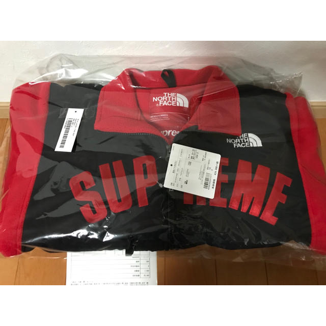 Supreme(シュプリーム)のシュプ × ノース Arc Logo Denali Fleece Jacket メンズのジャケット/アウター(ブルゾン)の商品写真