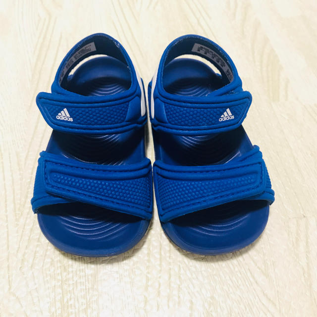 adidas(アディダス)のadidas アディダス サンダル 12㎝  キッズ/ベビー/マタニティのベビー靴/シューズ(~14cm)(サンダル)の商品写真