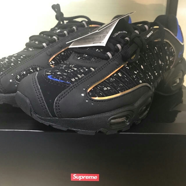 NIKE(ナイキ)のNIKE AIR MAX TAILWIND 28.5センチ Supreme メンズの靴/シューズ(スニーカー)の商品写真