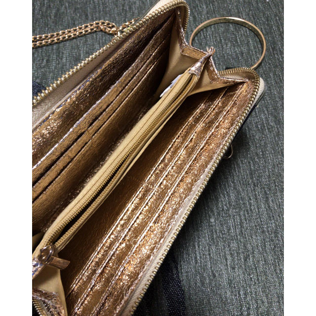 チェーンウォレット 長財布 迷彩 キラキラ 2way レディースのファッション小物(財布)の商品写真