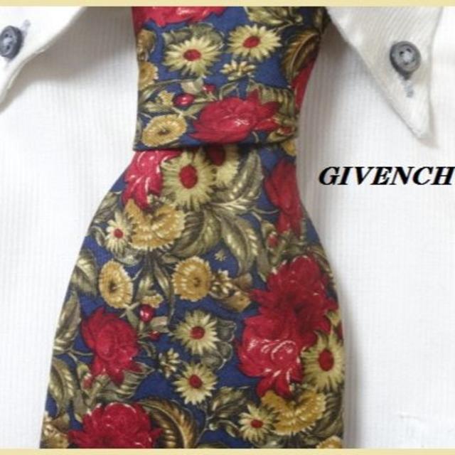 GIVENCHY(ジバンシィ)の美品★ジバンシィ★GIVENCHY★【気品溢れる花柄】高級ネクタイ★エレガント メンズのファッション小物(ネクタイ)の商品写真