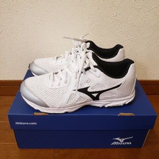 ミズノ(MIZUNO)のこりこ様   一度使用 MIZUNOマキシマイザー23.5センチ(スニーカー)