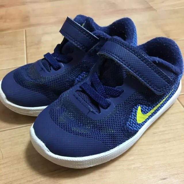 NIKE(ナイキ)のNIKE スニーカー キッズ/ベビー/マタニティのベビー靴/シューズ(~14cm)(スニーカー)の商品写真