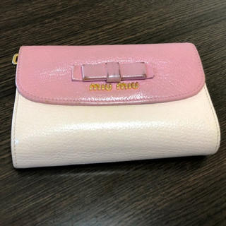 ミュウミュウ(miumiu)のmiumiu(財布)