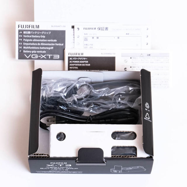 VG-XT3 FUJIFILM 富士フイルムX-T3専用縦位置バッテリーグリップ