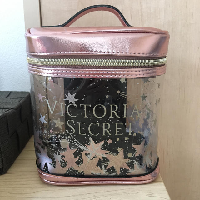 Victoria's Secret(ヴィクトリアズシークレット)のヴィクトリアシークレット ポーチ レディースのファッション小物(ポーチ)の商品写真