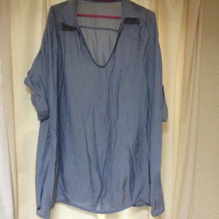 ナチュラルビューティーベーシック(NATURAL BEAUTY BASIC)のブルーシャツ👕(シャツ/ブラウス(半袖/袖なし))