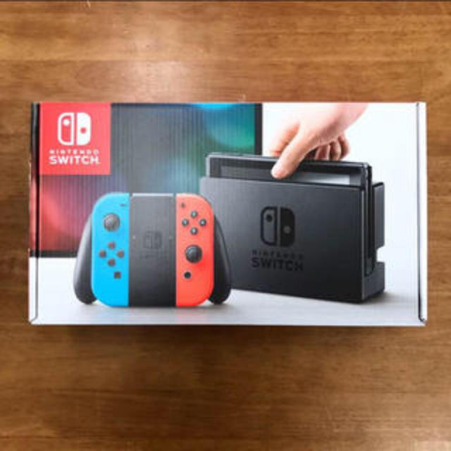 新品未使用品　Nintendo Switch　ネオン色