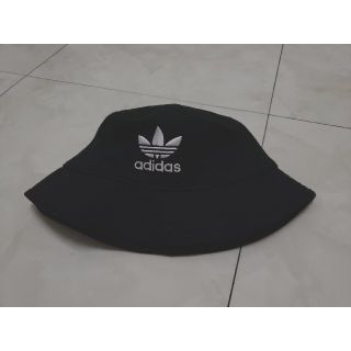 アディダス(adidas)のアディダス adidas バケットハット 美品(ハット)