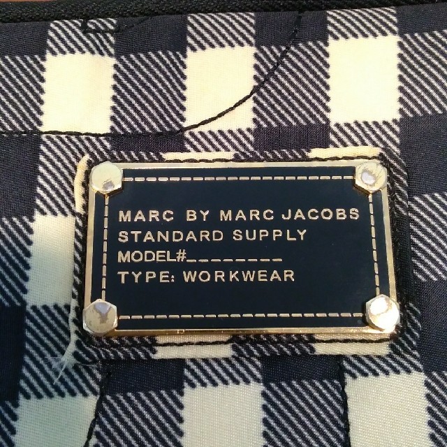 MARC BY MARC JACOBS(マークバイマークジェイコブス)の【最終値下げ】MARC BY MARC JACOBS PCケース スマホ/家電/カメラのスマホアクセサリー(モバイルケース/カバー)の商品写真