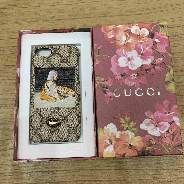 おしゃれ iphone8 カバー 新作 / Gucci - iPhone7plus/8plus　アイフォンケース　スマホケース　グッチ
の通販 by kaoka Eiichi's shop｜グッチならラクマ