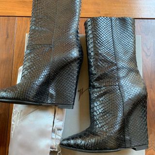 ジュゼッペザノッティ(GIUZEPPE ZANOTTI)のジュゼッペザノッティ ショートブーツ　黒(ブーツ)