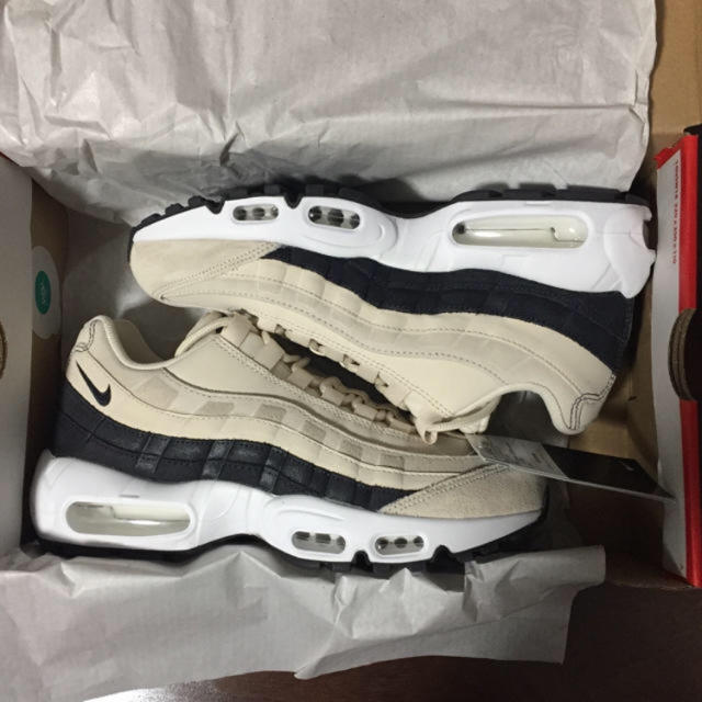 NIKE(ナイキ)のNIKE airmax95 エアマックス エアマックス95プレミアムコントラスト メンズの靴/シューズ(スニーカー)の商品写真