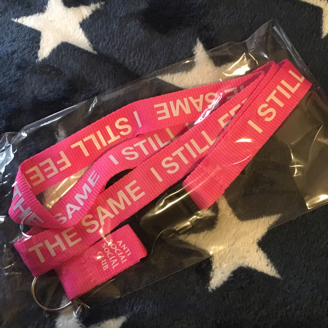 ANTI(アンチ)のASSC LANYARD スマホ/家電/カメラのスマホアクセサリー(ネックストラップ)の商品写真