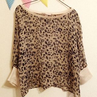 フォーエバートゥエンティーワン(FOREVER 21)のレオパード柄カットソー◇難あり(Tシャツ(半袖/袖なし))