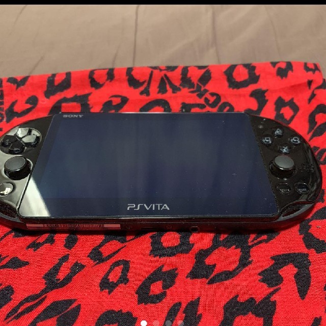 PlayStation®Vita（PCH-2000シリーズ）32GB SD付き