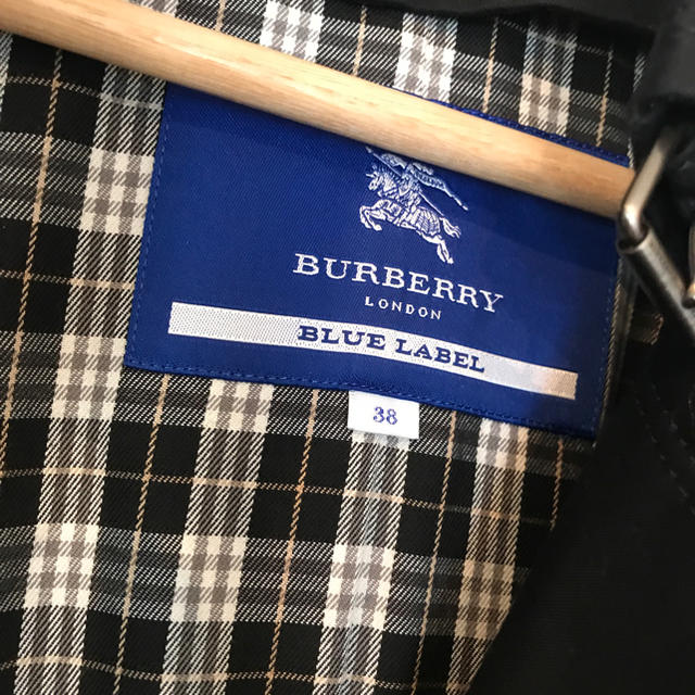 BURBERRY BLUE LABEL(バーバリーブルーレーベル)のバーバリー BURBERRYブルーレーベル トレンチコート レディースのジャケット/アウター(トレンチコート)の商品写真