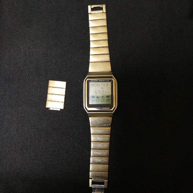 CASIO - CASIO HOTBIZ タッチスクリーン ゴールドの通販 by 花's CASIO - CASIO HOTBIZ タッチスクリーン ゴールドの通販 by 花's