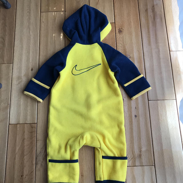 NIKE(ナイキ)のNIKE カバーオール 70 フリース キッズ/ベビー/マタニティのベビー服(~85cm)(カバーオール)の商品写真