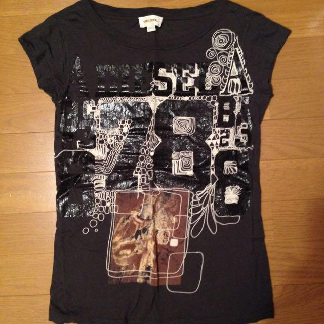 DIESEL(ディーゼル)のDIESELTシャツ レディースのトップス(Tシャツ(半袖/袖なし))の商品写真