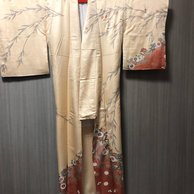 美品 訪問着？ 薄オレンジ色系着物 卒業式 入学式 結婚式 レディースの水着/浴衣(着物)の商品写真