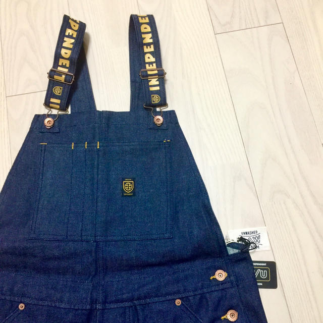 INDEPENDENT(インディペンデント)のBRIXTON INDEPENDENT YARD DENIM OVERALL メンズのパンツ(サロペット/オーバーオール)の商品写真