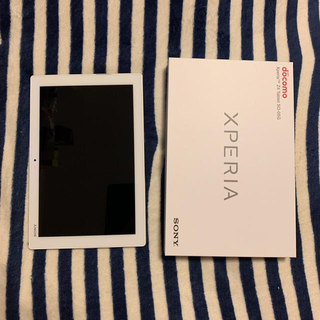 エクスペリア(Xperia)のひょろひょろ様専用 Xperia Z4 Tablet SO-05G カバー付き(タブレット)