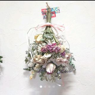 淡いピンクsp薔薇のスワッグ(ドライフラワー)