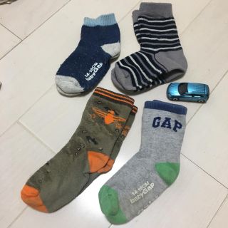 ベビーギャップ(babyGAP)のbeby gap 靴下 キッズ 14〜16センチ トミカ付き(靴下/タイツ)