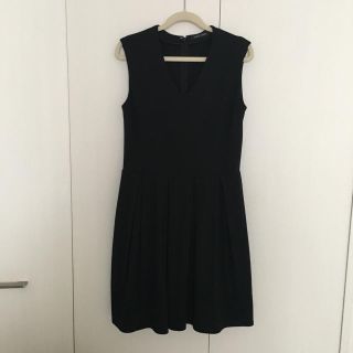 バーニーズニューヨーク(BARNEYS NEW YORK)の【かりん様専用】YOKO CHAN ノースリーブワンピース 黒 38(ひざ丈ワンピース)