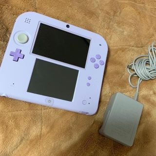 ニンテンドウ(任天堂)の2DS パープル 充電器付き(携帯用ゲーム機本体)